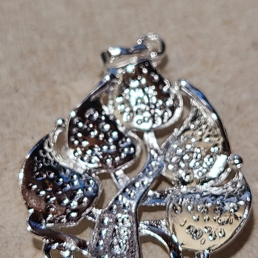 Silver leaf tree charm - Picture 8 of 16